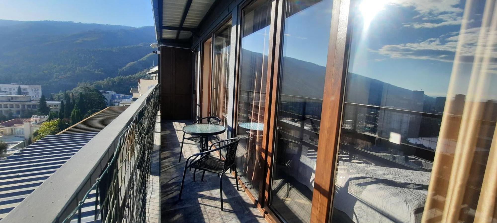City Mountain View Tbilisi Bagian luar foto